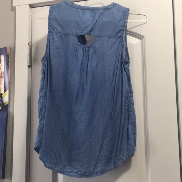 Crown & ivy chambray top-Lilly Pulitzer lookalike - Picture 3 of 3